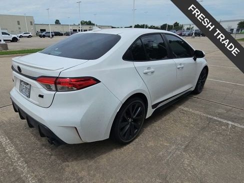 Used 2023 Toyota Corolla SE FWD image 4