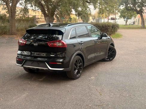 Used 2019 Kia Niro S Touring image 5