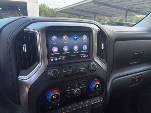 Used 2022 Chevrolet Silverado 1500 LT RWD image 10
