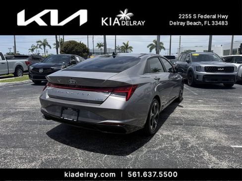 Used 2023 Hyundai Elantra Limited w/ Cargo Package FWD image 3