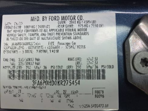 Used 2019 Ford Fusion SE FWD image 25