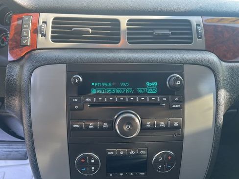 Used 2014 GMC Sierra 2500 SLT w/ SLT Convenience Package image 27