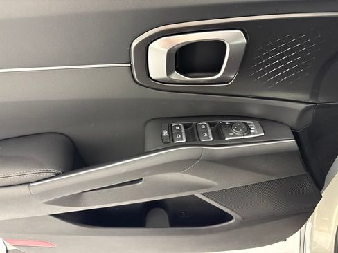 New 2026 Kia Sorento LX FWD image 25