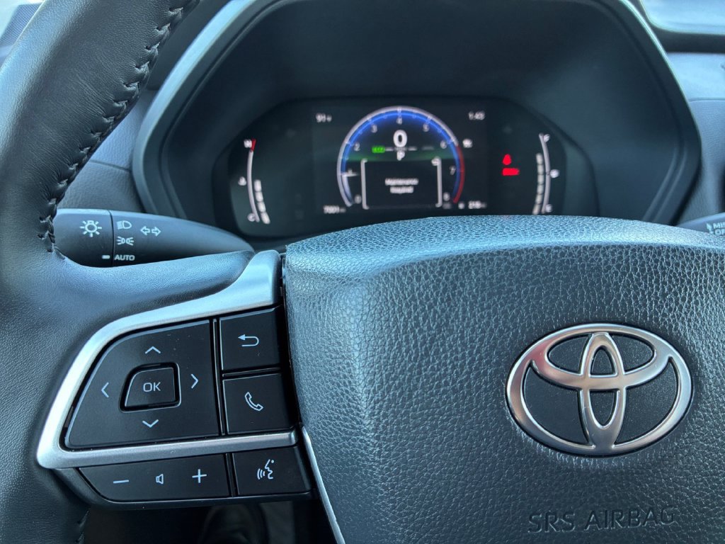 Used 2026 Toyota Grand Highlander AWD image 11