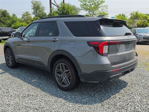 Certified 2025 Ford Explorer ST-Line w/ Premium Package AWD/4WD image 4