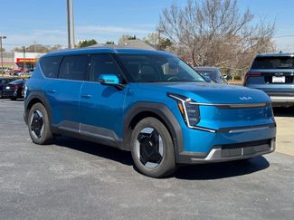 Certified 2026 Kia EV9 Wind video 1