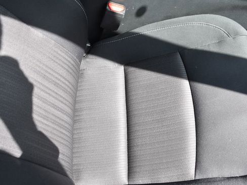 Used 2025 Nissan Altima 2.5 SV FWD image 24