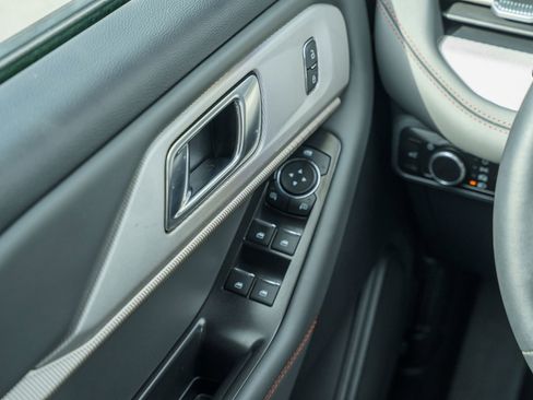 Certified 2025 Ford Explorer Active RWD image 29