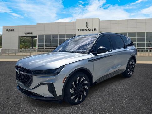 New 2025 Lincoln Nautilus Reserve w/ Jet Appearance Package image 7