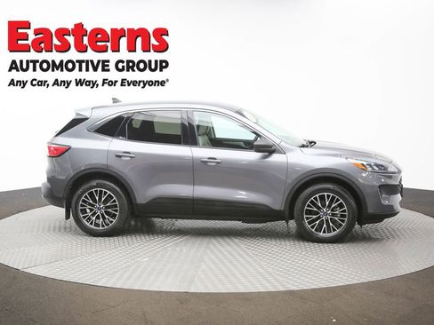 Used 2022 Ford Escape SE w/ Cold Weather Package FWD image 43