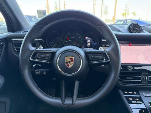 Used 2024 Porsche Macan AWD/4WD image 22