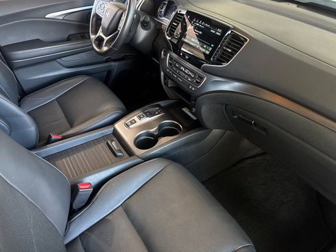 Used 2023 Honda Passport EX-L image 32