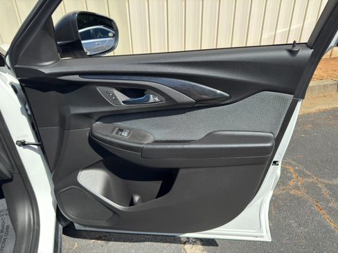 Used 2023 Chevrolet TrailBlazer LS FWD image 37