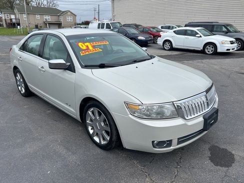 Used 2007 Lincoln MKZ image 4