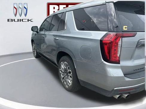 Used 2024 GMC Yukon Denali Ultimate AWD/4WD image 5