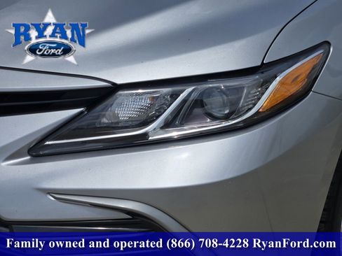 Used 2024 Toyota Camry LE image 6
