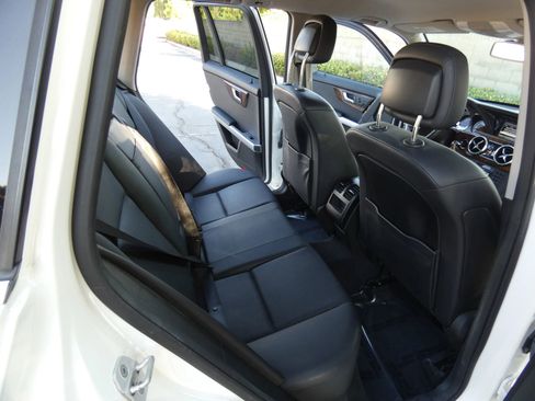 Used 2015 Mercedes-Benz GLK 350 2WD image 23