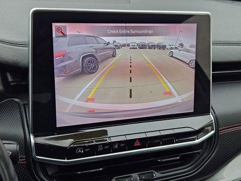 Used 2022 Jeep Compass Trailhawk w/ Trailhawk Elite Group image 21