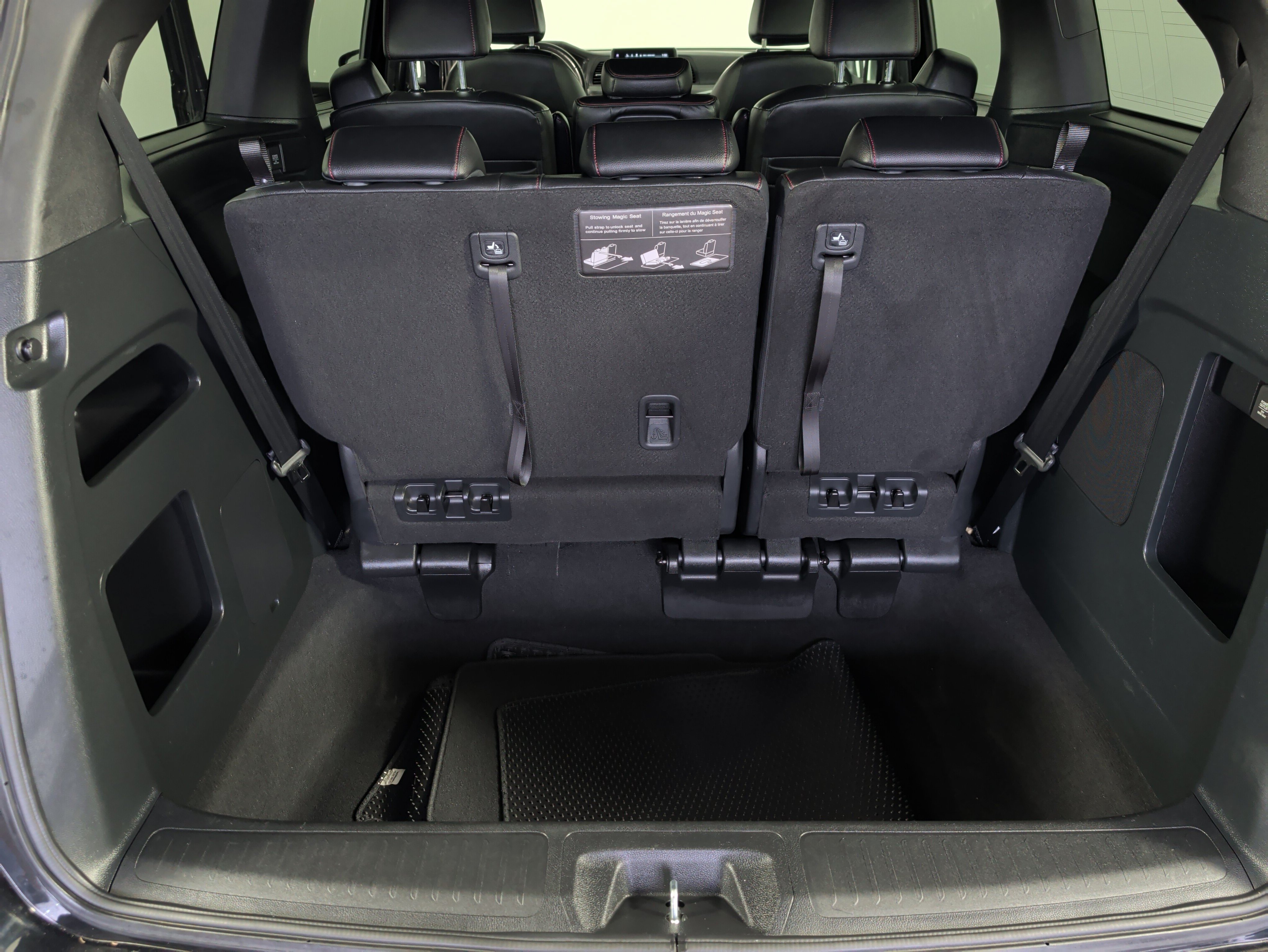 Certified 2023 Honda Odyssey Sport image 13