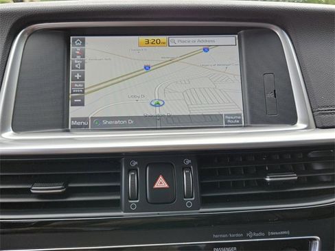 Used 2020 Kia Optima Premium image 22