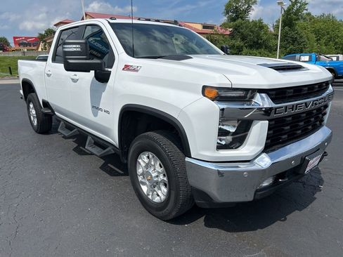 Used 2023 Chevrolet Silverado 2500 LT w/ All Star Edition AWD/4WD image 3