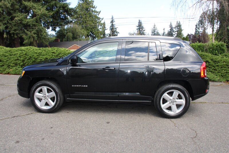 Used 2011 Jeep Compass Limited AWD/4WD image 12