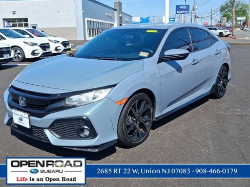 Used 2017 Honda Civic Sport image 2
