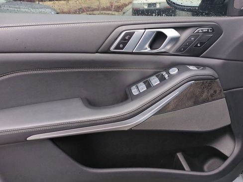 Used 2025 BMW X7 xDrive40i w/ M Sport Package AWD/4WD image 11