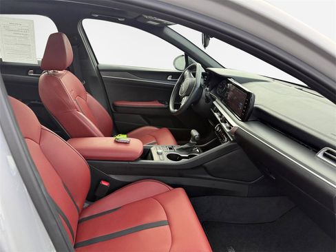 Used 2023 Kia K5 GT-Line image 26