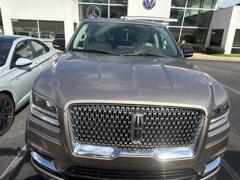 Used 2018 Lincoln Navigator Select AWD/4WD image 8