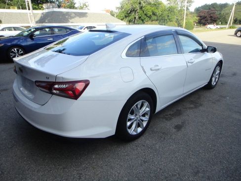 Used 2019 Chevrolet Malibu LT FWD image 4