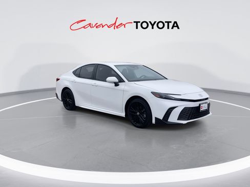 Certified 2026 Toyota Camry SE image 2