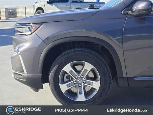 New 2025 Honda Pilot EX-L image 5