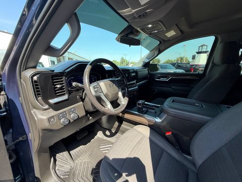 Used 2022 Chevrolet Silverado 1500 RST AWD/4WD image 34