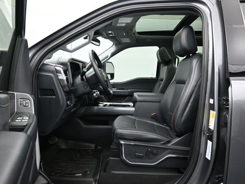 Used 2024 Ford F350 Lariat w/ Lariat Ultimate Package AWD/4WD image 9