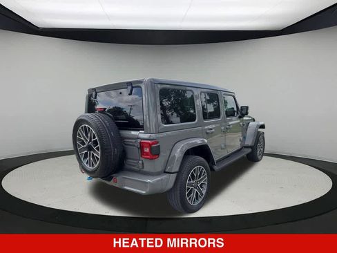 Used 2022 Jeep Wrangler Unlimited Sahara AWD/4WD image 6