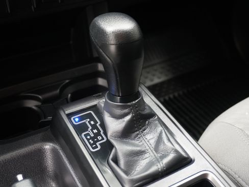 Used 2023 Toyota Tacoma SR image 18