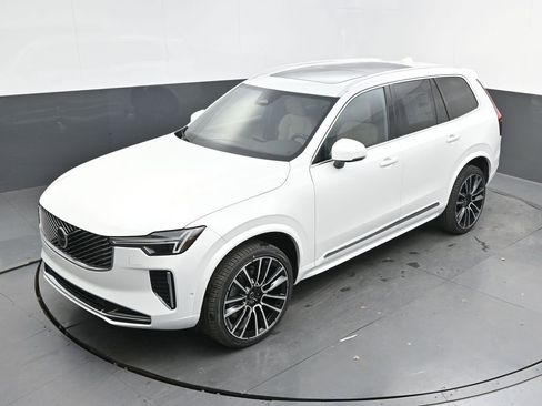New 2026 Volvo XC90 B6 Plus w/ Protection Package Premier AWD/4WD image 23