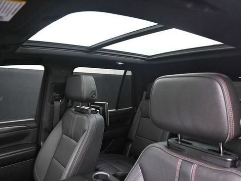 Used 2022 Chevrolet Tahoe RST w/ Luxury Package AWD/4WD image 16