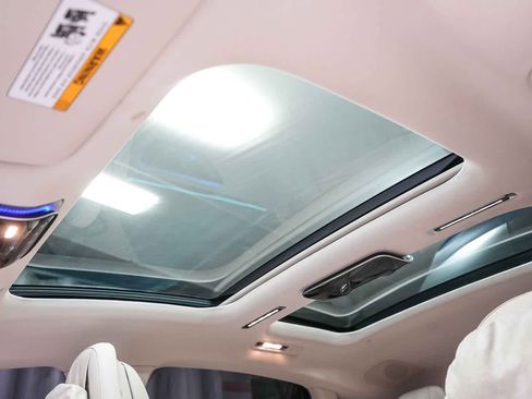 Certified 2023 Mercedes-Benz EQS 580 4MATIC Sedan image 26