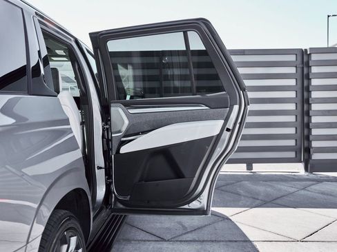 Used 2026 Cadillac Escalade V image 31