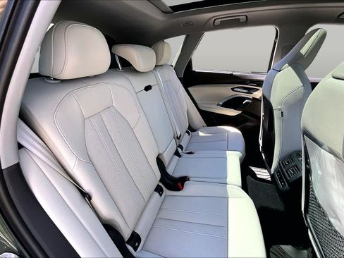 Used 2025 Audi Q5 Prestige AWD/4WD image 21