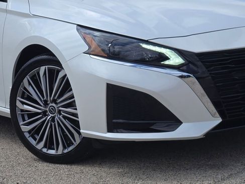 Used 2024 Nissan Altima 2.5 SL image 3