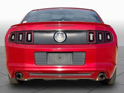 Used 2013 Ford Mustang Coupe RWD image 6