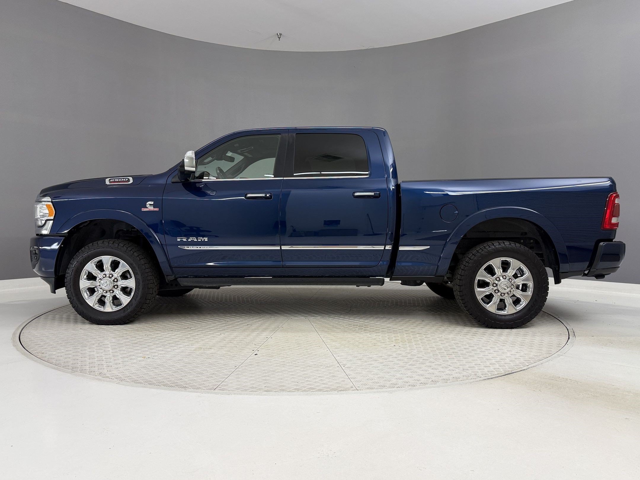 Used 2020 RAM 2500 Limited w/ Safety Group AWD/4WD image 2