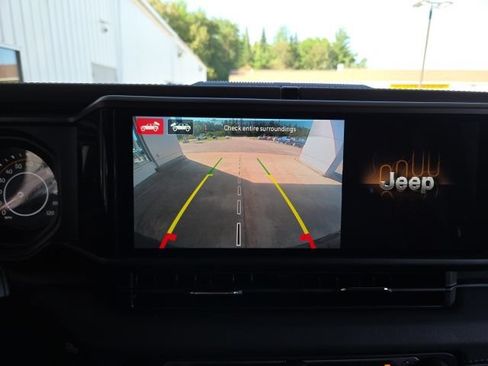 Used 2024 Jeep Wrangler Unlimited Rubicon 392 AWD/4WD image 16