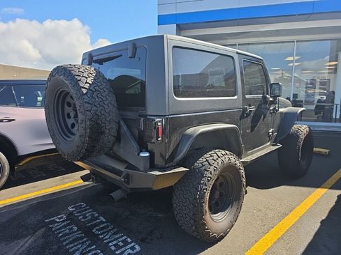 Used 2011 Jeep Wrangler Rubicon w/ PWR Convenience Group image 7