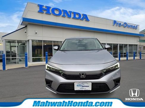 Used 2023 Honda Civic EX image 2