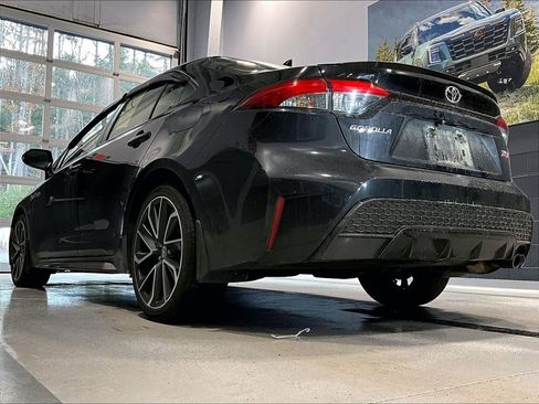Used 2020 Toyota Corolla XSE image 6