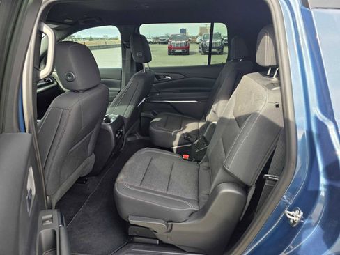 Certified 2026 Chevrolet Traverse LT AWD/4WD image 16